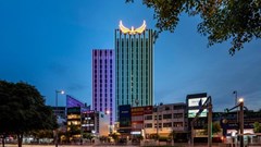 Cam kết từ hành động, bền bỉ từ nền tảng