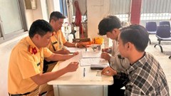 Thông tin mới nhất vụ hai thanh niên giằng co với CSGT ở TP.HCM