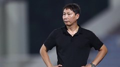 Cú sốc lực lượng với HLV Kim Sang-sik