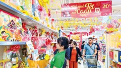 Sắm Tết sớm, nên hay không?