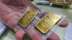 Giá vàng miếng SJC chạm mốc 176,5 triệu đồng/lượng, vàng thế giới vượt 5.000 USD/ounce