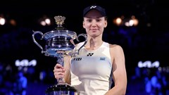 Rybakina soán ngôi Sabalenka, lần đầu vô địch Australian Open