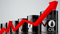Giá xăng dầu tăng thẳng đứng, chính thức vượt mốc 100USD/thùng