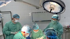 Kì tích nối thành công bàn chân đứt rời do máy cắt cỏ