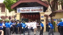 Ghi nhận môn thi Ngữ văn lớp 10 tại điểm thi THPT Trần Phú