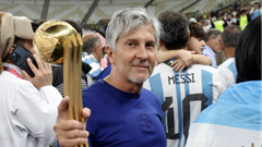 Gia đình bác tin đồn bố Lionel Messi qua đời