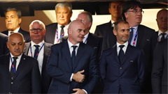 AFC, UEFA và CONCACAF liên minh, gây sức ép buộc Chủ tịch FIFA từ chức