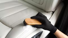 Dọn nội thất ô tô tại nhà - Những nguyên tắc không thể bỏ qua dịp cận Tết