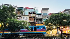 Tàu đường dài rời ga Hà Nội, hai đầu mối mới sẽ đón khách thế nào?