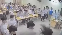 Vụ học sinh đánh cô giáo bị khởi tố: Lớp học còn phải “chữa lành“