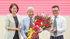 Nhà báo lão thành Hà Đăng ra mắt cuốn sách "Tinh hoa cách mạng Việt Nam" ở tuổi 96