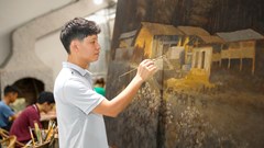 Vẽ bản sắc Việt giữa lằn ranh truyền thống và hiện đại