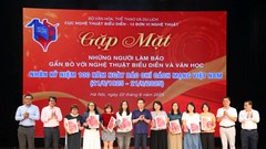 Nhà báo, phóng viên và nghệ thuật biểu diễn cùng lan tỏa những giá trị nhân văn, tốt đẹp