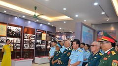 Gần 400 hình ảnh về “60 năm - Sức mạnh Rồng lửa Việt Nam”