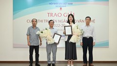 Tình yêu văn chương vẫn cháy bền bỉ trong lòng người viết