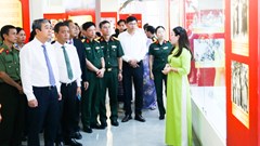 Trưng bày những hình ảnh Công an nhân dân khắc ghi lời Bác