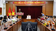 Bộ VHTTDL trao quyết định nghỉ hưu cho 2 cán bộ