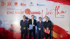 Không gian nghệ thuật của Chu Nhật Quang gây chú ý với tranh sơn mài tiền tỉ