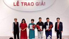 Cuộc thi thơ từ một làng quê Việt