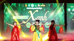 Sứ giả xanh quốc gia Châu Anh tạo dấu ấn đa tài trên sân khấu Concert Xanh Quốc gia
