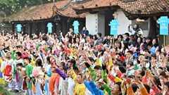 Diễu hành kỷ niệm 950 năm thành lập Quốc Tử Giám 