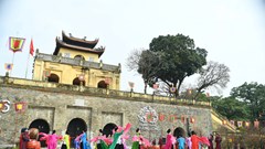 Tái hiện nghi lễ cung đình “Tống cựu nghinh tân” tại Hoàng thành Thăng Long