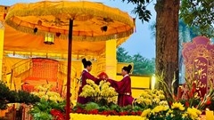 Dâng hương khai xuân theo nghi thức cung đình ở Hoàng thành Thăng Long