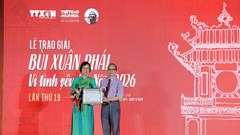 Nhà thơ Bằng Việt nhận Giải thưởng Lớn
