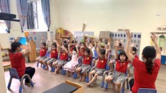 Huy động nghệ nhân, nghệ sĩ, vận động viên tham gia giáo dục trong nhà trường