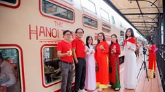 Đoàn tàu văn hoá “Hà Nội 5 Cửa Ô” chính thức khai thác tuyến Thăng Long – Kinh Bắc