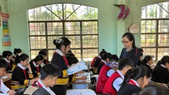 Trường phổ thông nội trú có thể tuyển sinh học sinh nước láng giềng