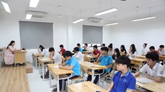 Giữ vững tâm lí trước kì thi lớp 10: Đừng để áp lực lấn át năng lực
