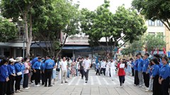 Đề Ngữ văn lớp 10 Hà Nội: Gần gũi nhưng có tính phân loại