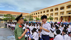 Nhà trường và công an cấp xã tăng phối hợp bảo đảm an toàn học đường