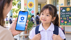 Vì sao có học sinh lớp 1 phải đóng BHYT tới 15 tháng?