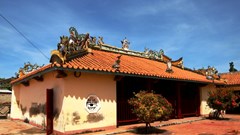 Độc đáo ngôi đình cổ người Việt xây dựng để thờ vua Chăm