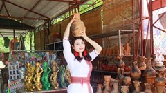Đưa gốm Chăm đến gần hơn với bạn bè, du khách