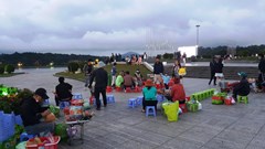 Cấm buôn bán hàng rong tại Quảng trường Lâm Viên