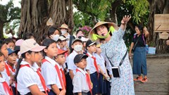 Tết Trung thu cho hơn 200 học sinh đồng bào Raglai