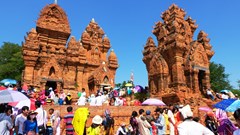 Khánh Hòa đẩy mạnh phát triển sự nghiệp VHTTDL sau sáp nhập