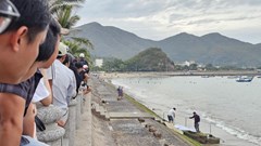 Điều tra, làm rõ thi thể người đàn ông trôi dạt trên biển