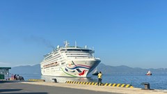 Khánh Hòa: Tàu Star Voyager đưa 1.000 du khách cập Cảng quốc tế Cam Ranh