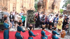 Dàn KOLs quốc tế khám phá sức hút du lịch Khánh Hòa