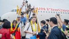 Khánh Hòa: Đón chuyến bay thẳng đầu tiên Phú Quốc – Nha Trang trong ngày hội non sông