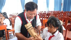 Để tiếng đàn Chapi còn ngân mãi