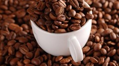 Thị trường cà phê hôm nay 2.9.2025: Arabica bùng nổ, Robusta chững lại