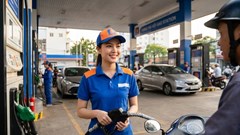 Giá xăng dầu hôm nay 13.12: Đà giảm lan rộng