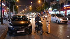 Xe máy, ô tô quên bật đèn ban đêm bị phạt bao nhiêu?