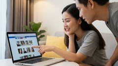 Cách nhận biết ai hay vào Facebook của bạn nhất