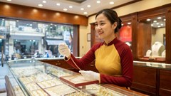 Giá vàng hôm nay 17.12: SJC giảm về mức 155,6 triệu đồng/lượng